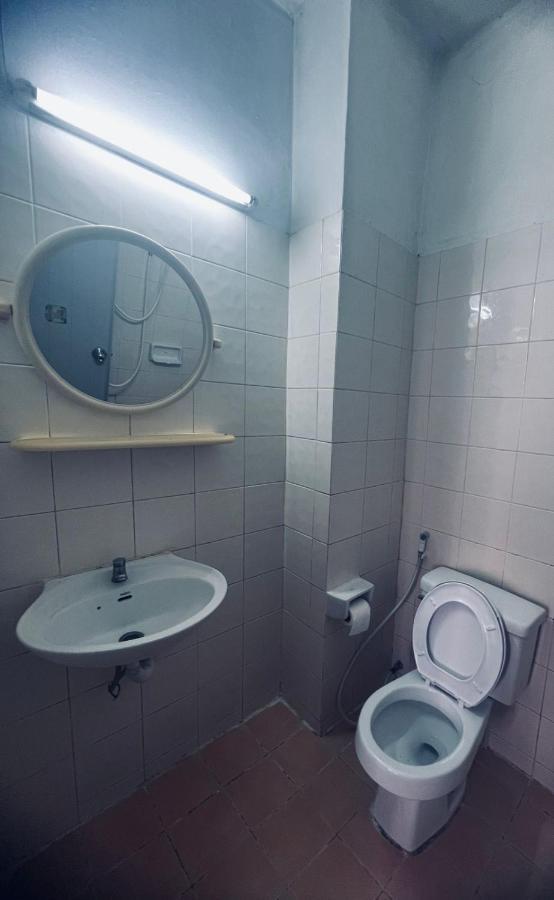 Lucky Banzaan Otel Patong Dış mekan fotoğraf